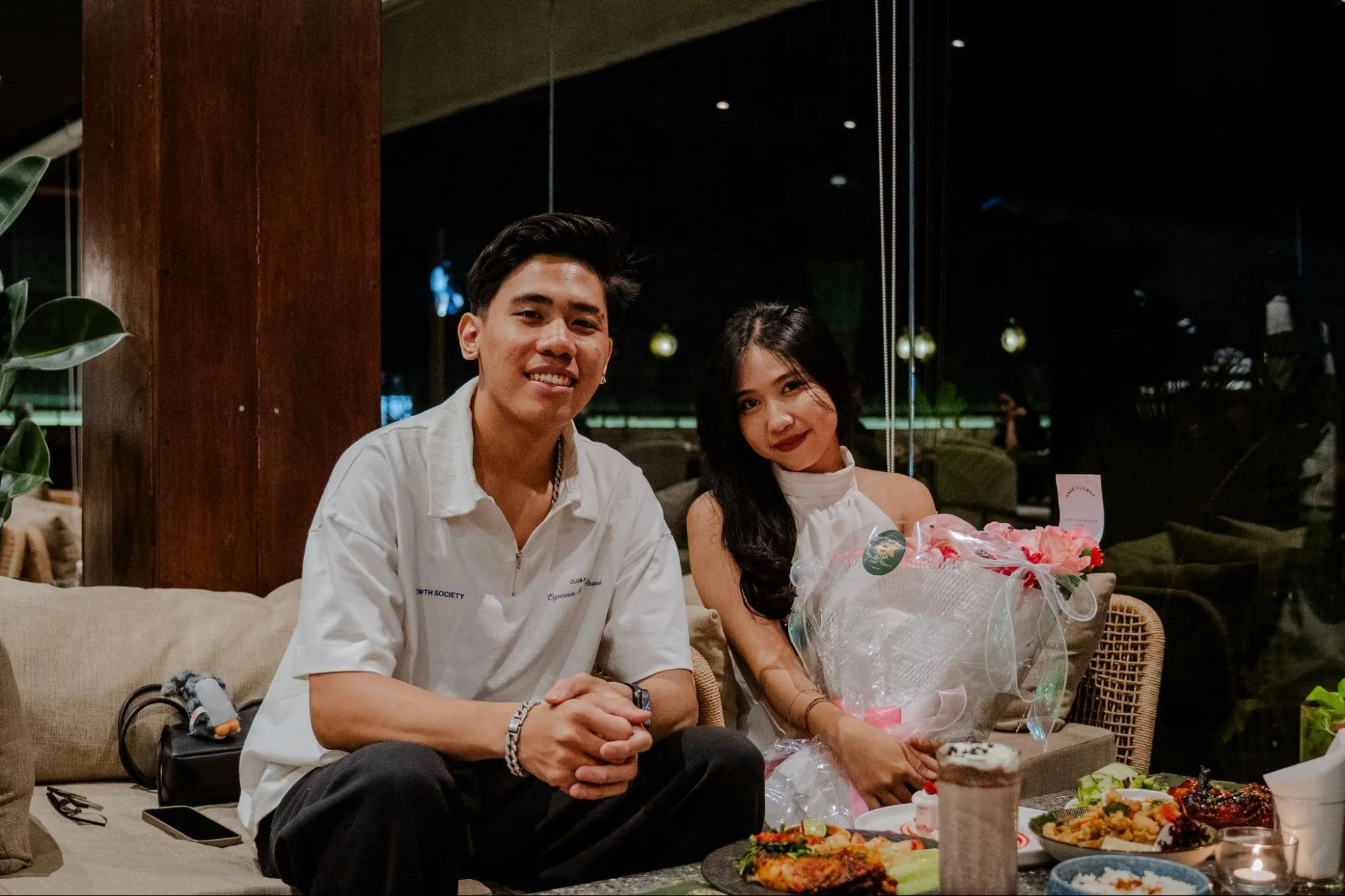 A Warm Place for Family Gatherings Elys Kitchen Bali